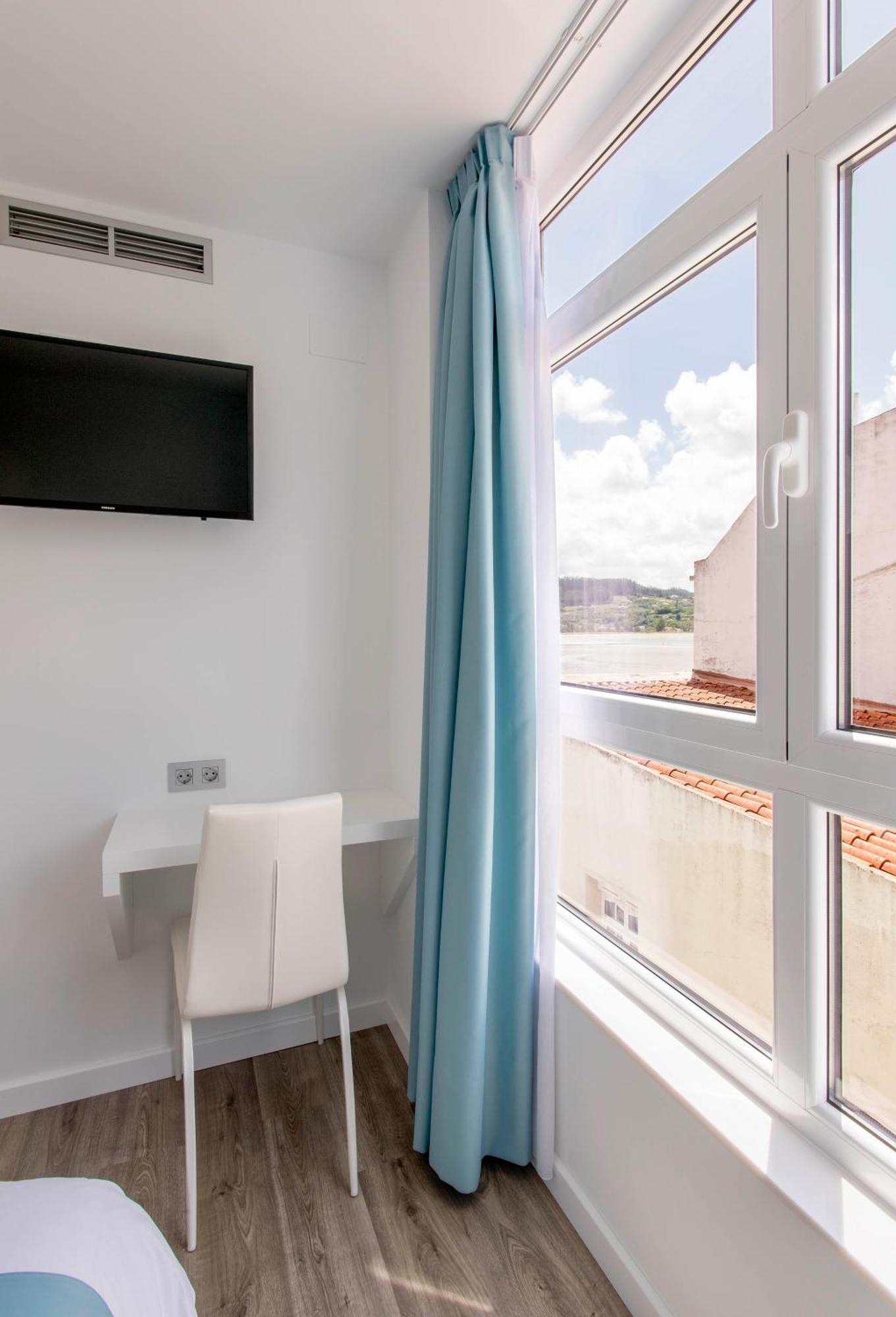 Hostal Praia Madalena Cedeira Exteriör bild